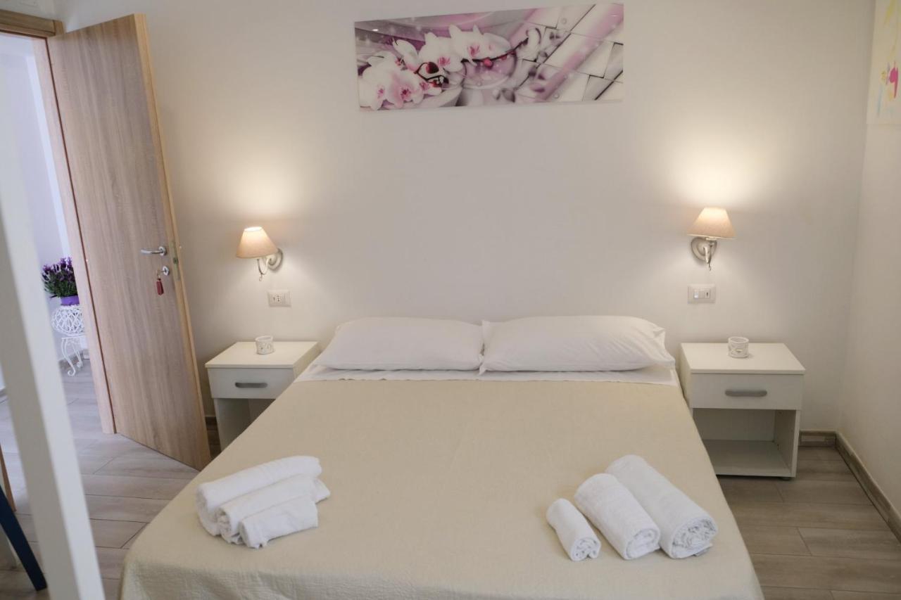 Camere Dieci Maggio Ponza Exterior photo