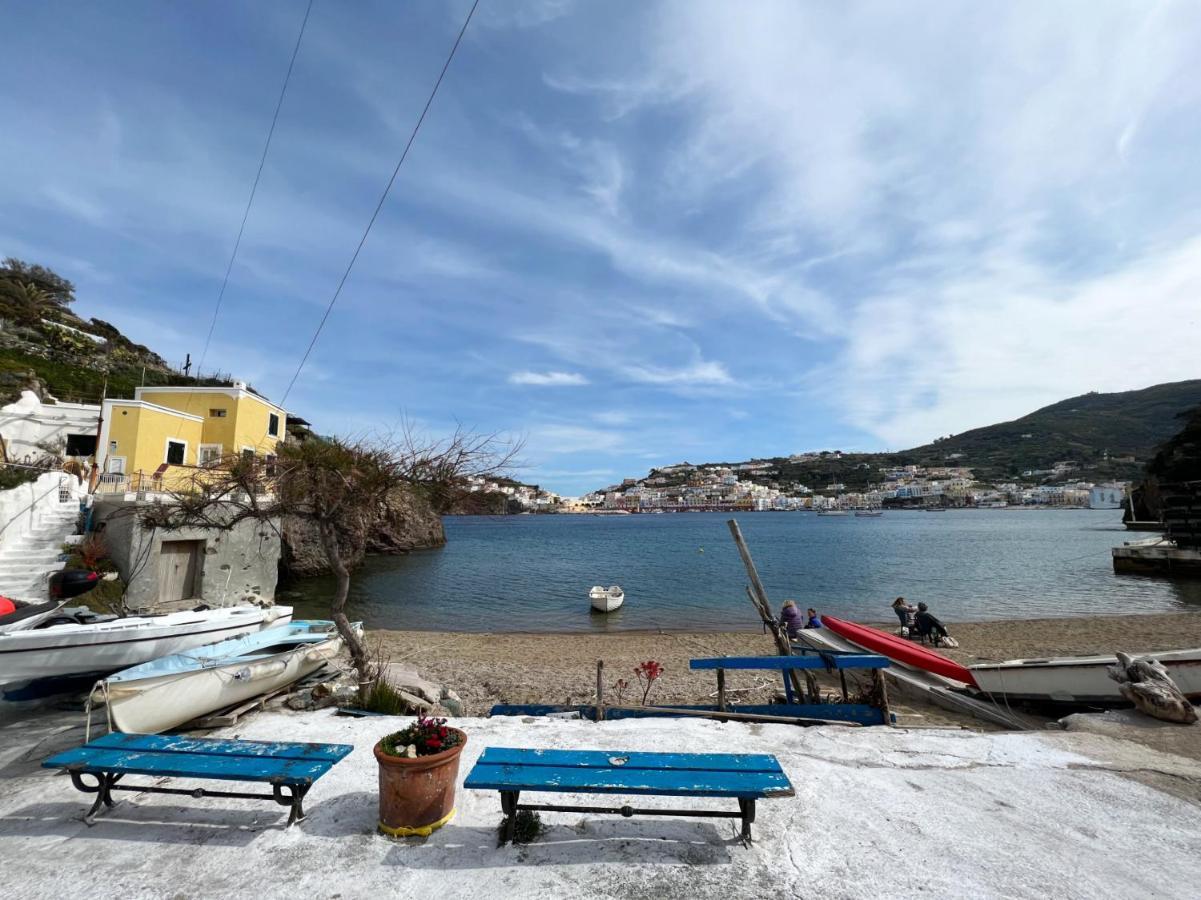 Camere Dieci Maggio Ponza Exterior photo